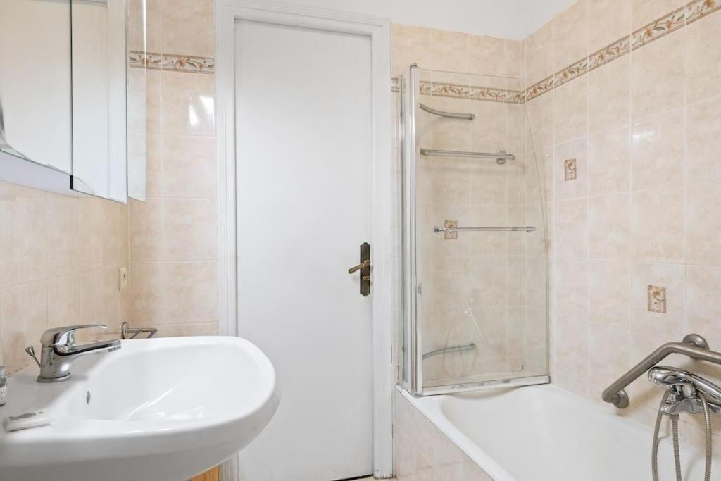 Le Panorama -Vue Exceptionnelle - Dernier Etage - Front De Mer Menton Exterior photo
