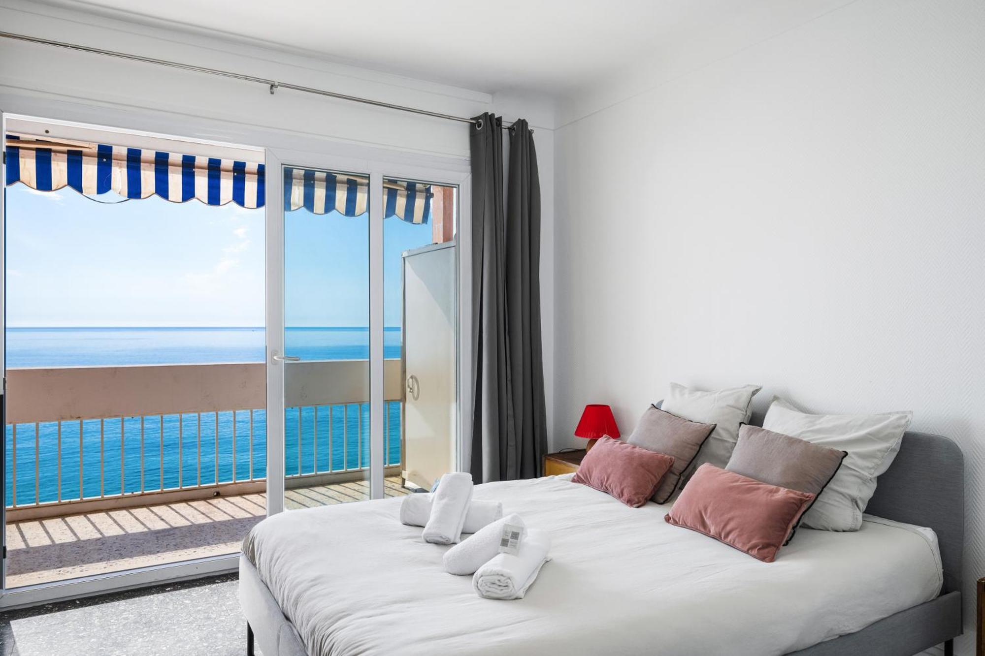Le Panorama -Vue Exceptionnelle - Dernier Etage - Front De Mer Menton Exterior photo